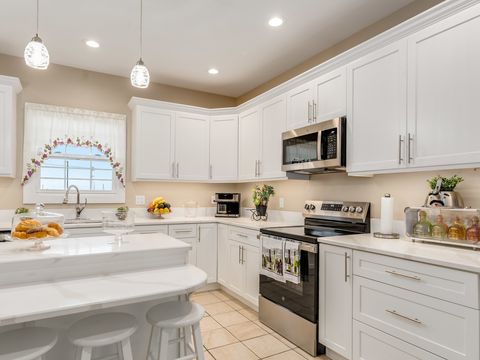 Tiny photo for 101 Bell Court, Oswego, IL 60543 (MLS # 12573583)