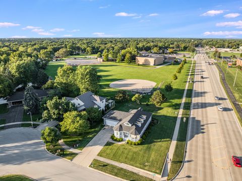 Tiny photo for 101 Bell Court, Oswego, IL 60543 (MLS # 12573583)