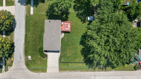 Tiny photo for 560 Lincoln Street, Roselle, IL 60172 (MLS # 12690114)