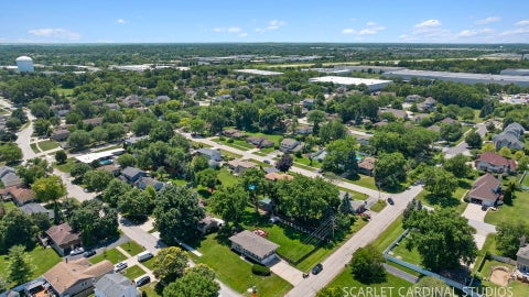 Tiny photo for 560 Lincoln Street, Roselle, IL 60172 (MLS # 12690114)