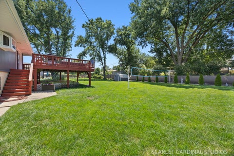 Tiny photo for 560 Lincoln Street, Roselle, IL 60172 (MLS # 12690114)