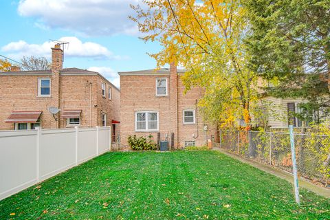 Tiny photo for 10626 S Prairie Avenue, Chicago, IL 60628 (MLS # 12514890)