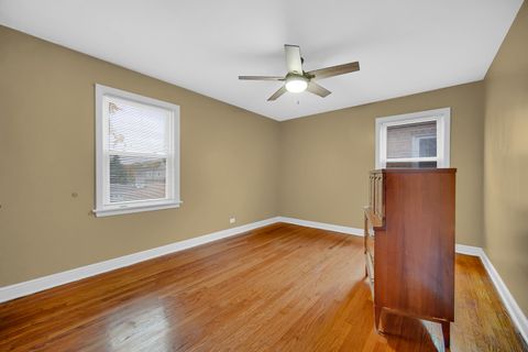 Tiny photo for 10626 S Prairie Avenue, Chicago, IL 60628 (MLS # 12514890)