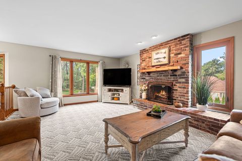 Tiny photo for 124 N 350 W, Valparaiso, IN 46385 (MLS # 12484449)