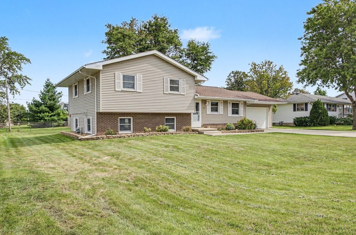 10 Imperial Drive