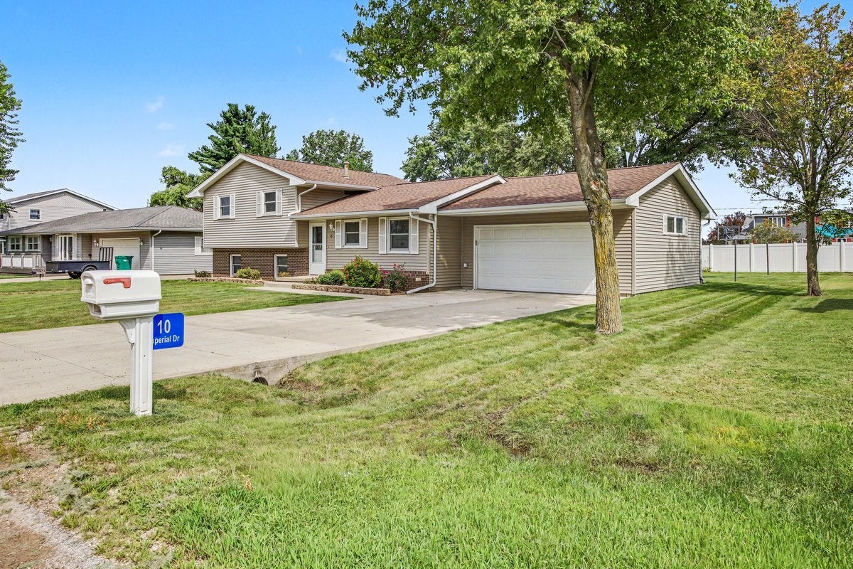 10 Imperial Drive