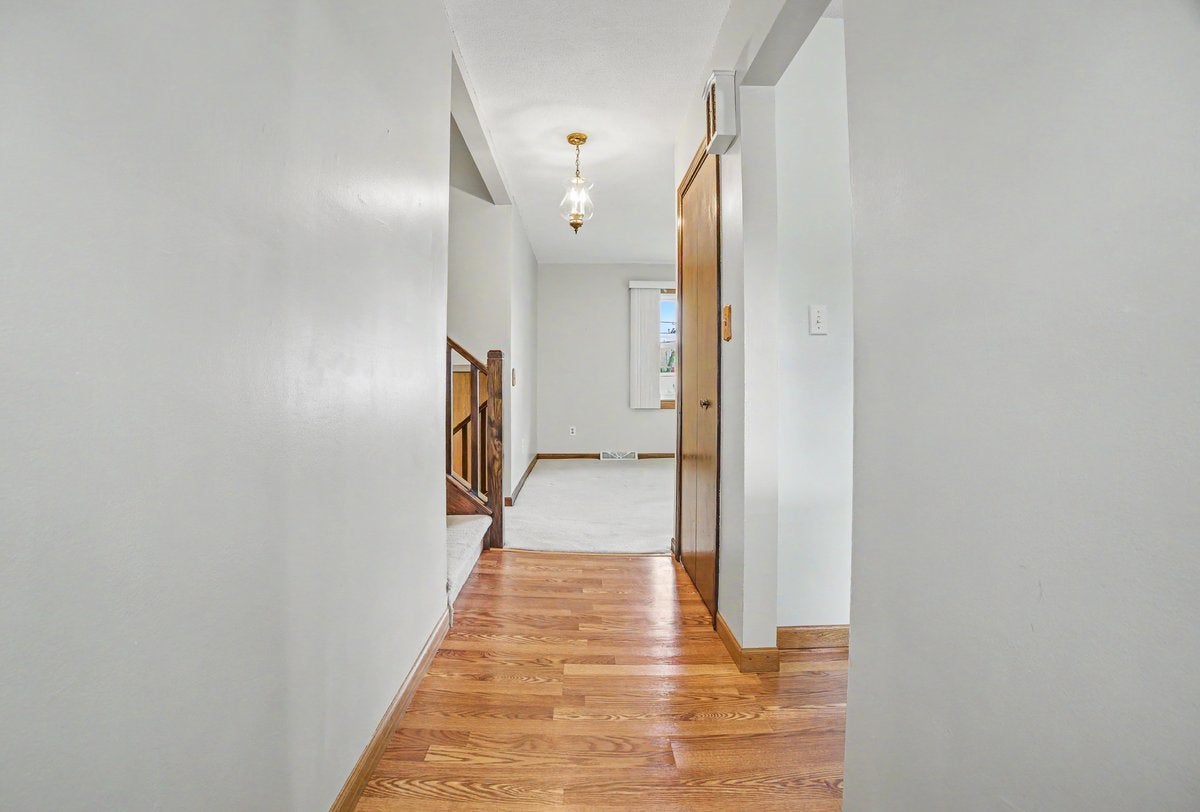 10 Imperial Drive