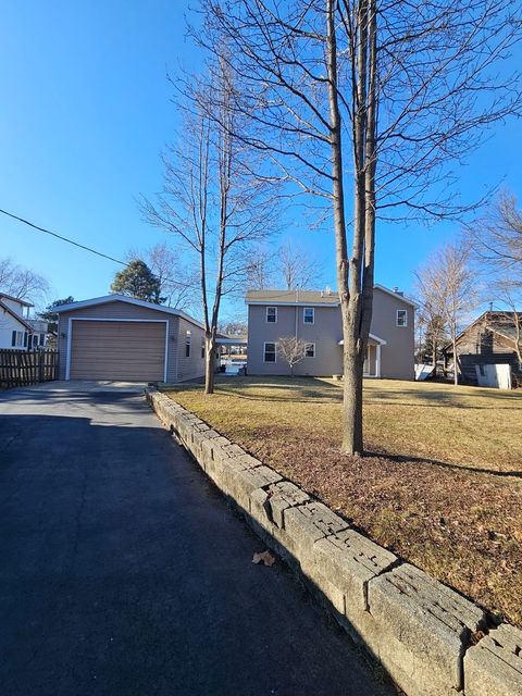 Photo of 2120 Beach Drive, Fox River Grove, IL 60021 (MLS # 12656185)
