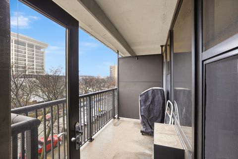 Tiny photo for 2605 S Indiana Avenue #302, Chicago, IL 60616 (MLS # 12608656)