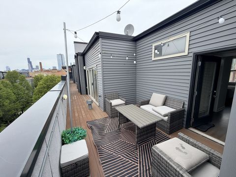 Tiny photo for 2323 S Wabash Avenue #14, Chicago, IL 60616 (MLS # 12639701)