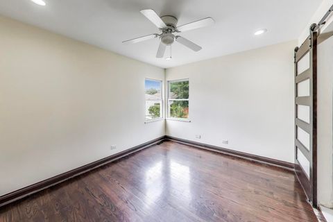 Tiny photo for 6544 N Albany Avenue, Chicago, IL 60645 (MLS # 12600222)