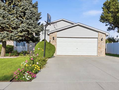 Tiny photo for 2010 WATERTOWER Place, Crest Hill, IL 60403 (MLS # 12741523)