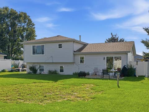 Tiny photo for 2010 WATERTOWER Place, Crest Hill, IL 60403 (MLS # 12741523)