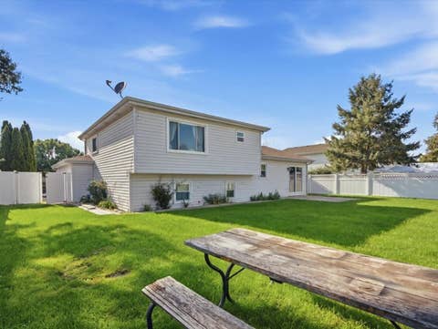 Tiny photo for 2010 WATERTOWER Place, Crest Hill, IL 60403 (MLS # 12741523)
