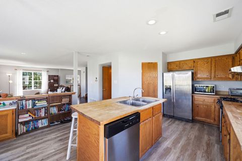 Tiny photo for 16516 Teton Drive, Lockport, IL 60441 (MLS # 12660151)