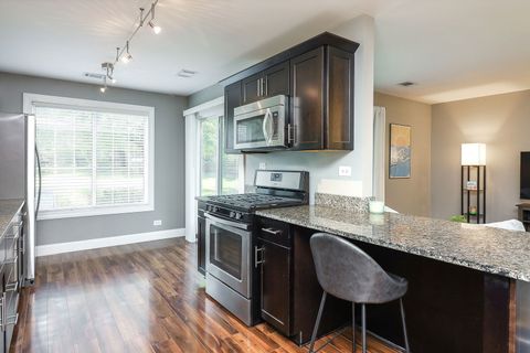Tiny photo for 893 Nelli Court #101, Naperville, IL 60563 (MLS # 12470385)