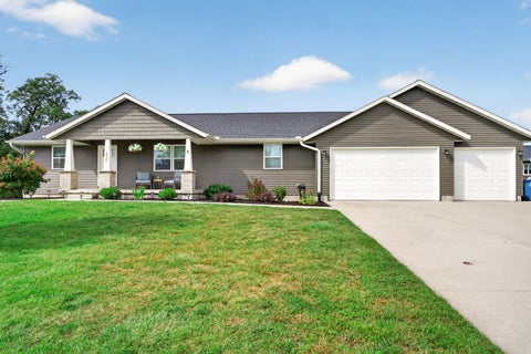 Tiny photo for 220 6th Street, Fulton, IL 61252 (MLS # 12763964)