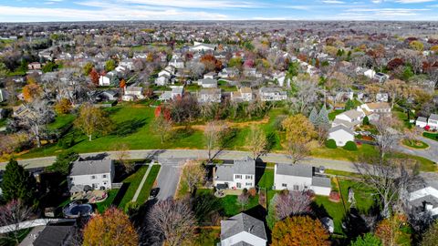 Tiny photo for 2105 Lawson Boulevard, Gurnee, IL 60031 (MLS # 12520778)