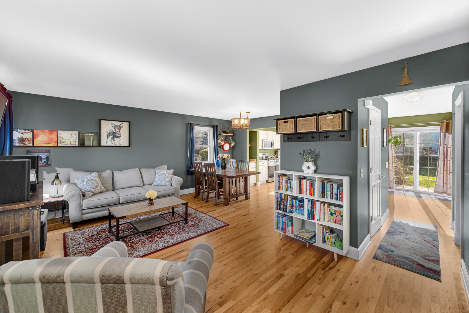 2105 Lawson Boulevard