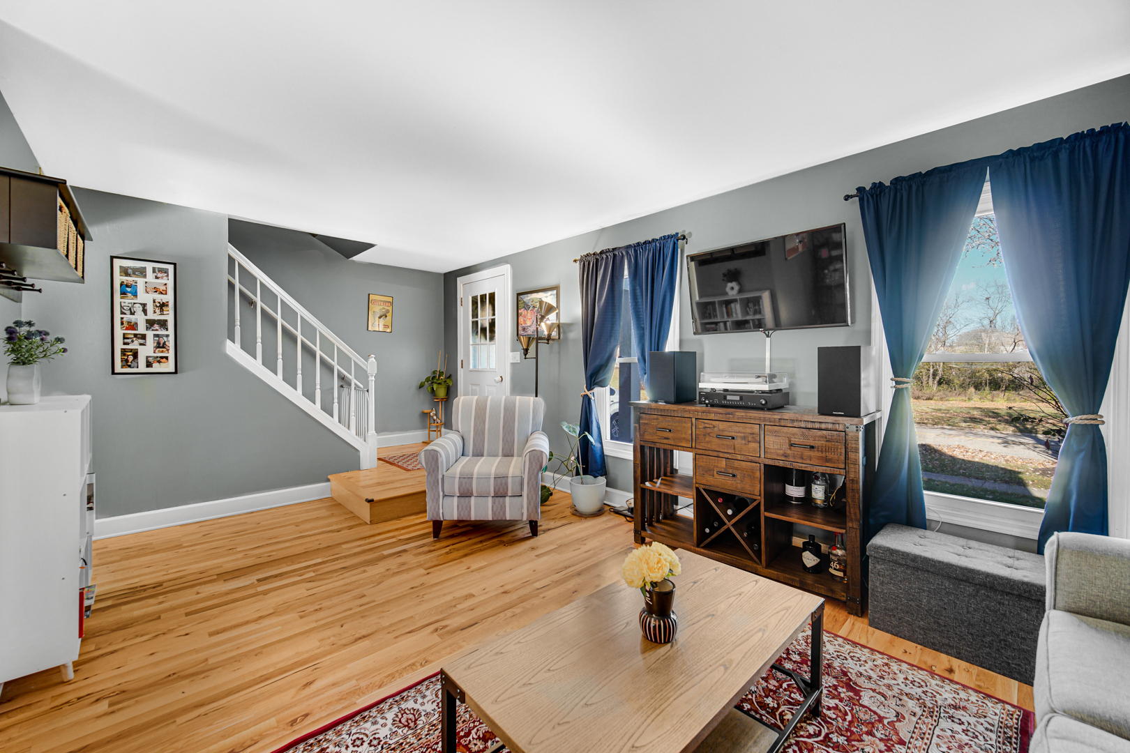 2105 Lawson Boulevard