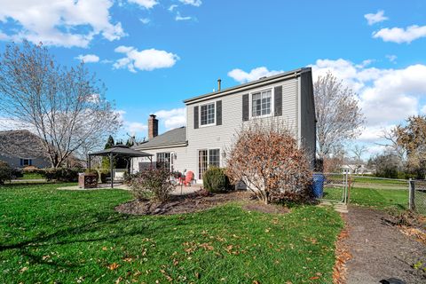 Tiny photo for 2105 Lawson Boulevard, Gurnee, IL 60031 (MLS # 12520778)