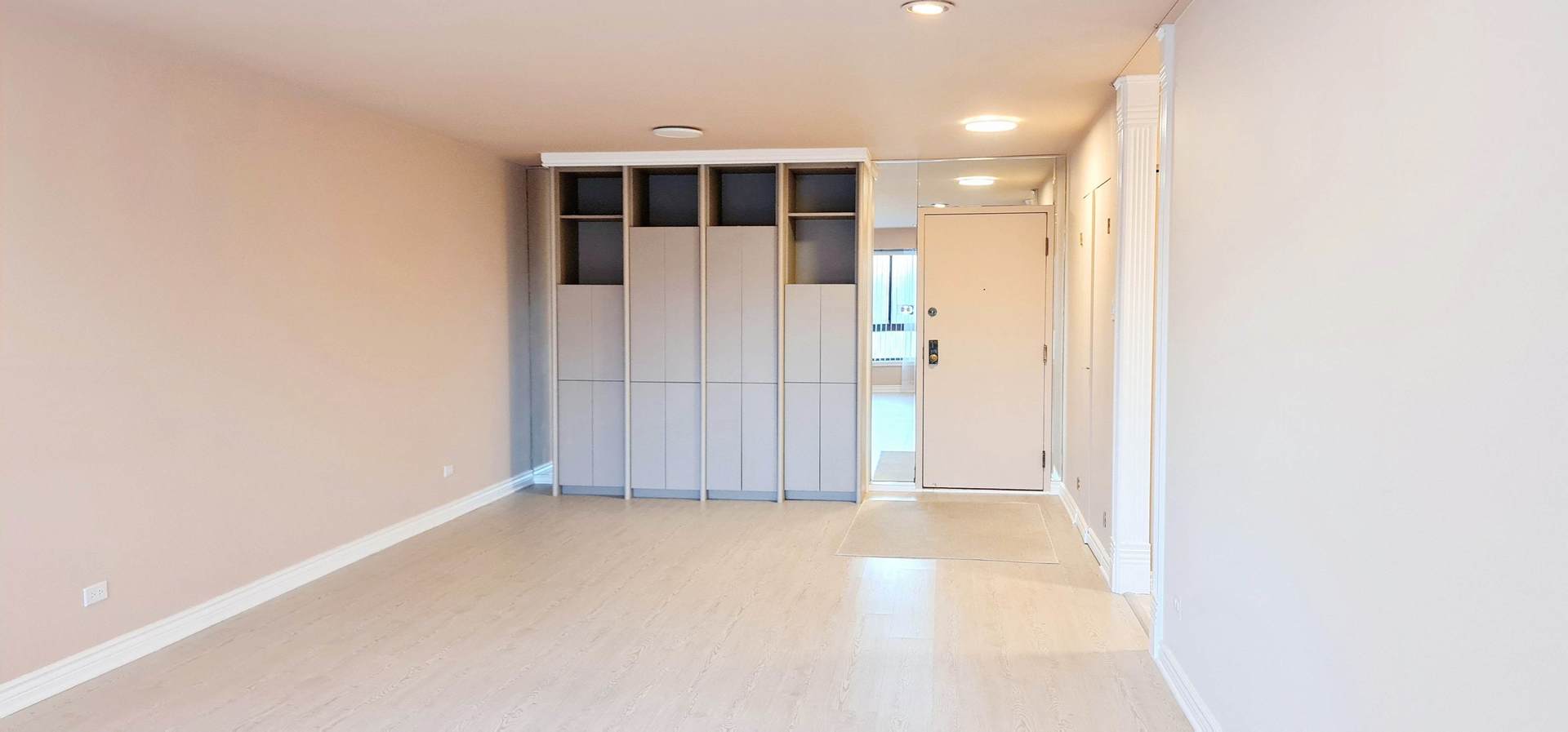 3700 Capri Court 206