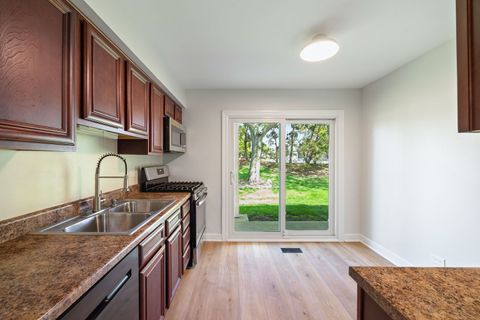 Tiny photo for 435 Sandpiper Court #A, Aurora, IL 60504 (MLS # 12634061)