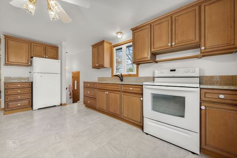 Tiny photo for 17954 W Big Oaks Road, Grayslake, IL 60030 (MLS # 12502931)