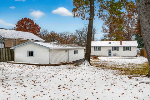 Tiny photo for 17954 W Big Oaks Road, Grayslake, IL 60030 (MLS # 12502931)