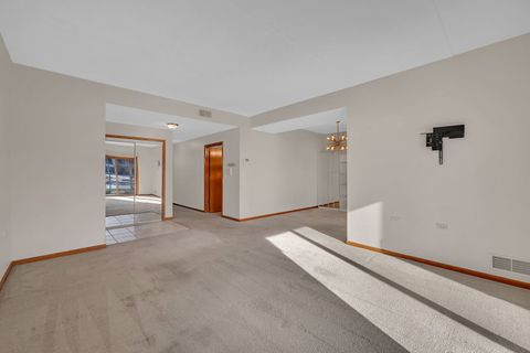 Tiny photo for 6413 Pine Trail Lane #2, Tinley Park, IL 60477 (MLS # 12535956)