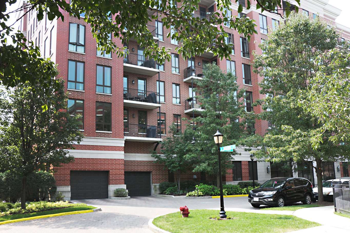 343 W Old Town Court 708