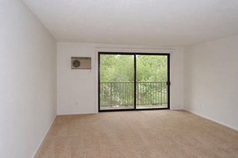 Tiny photo for 2200 S Stewart Avenue #1C, Lombard, IL 60148 (MLS # 12628063)