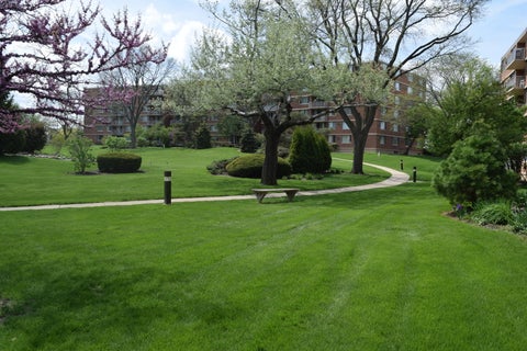 Tiny photo for 2200 S Stewart Avenue #1C, Lombard, IL 60148 (MLS # 12628063)