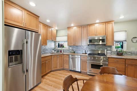 Tiny photo for 403 Hazelwood Lane, Glenview, IL 60025 (MLS # 12706530)