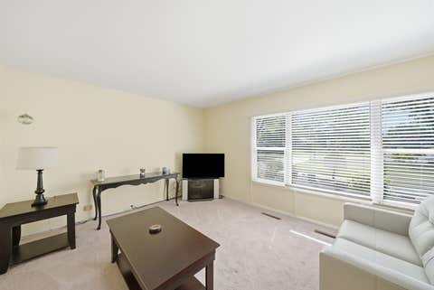 Tiny photo for 403 Hazelwood Lane, Glenview, IL 60025 (MLS # 12706530)