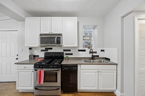 Tiny photo for 1552 E 65th Place #3, Chicago, IL 60637 (MLS # 12647974)