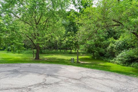 39203 Rangers Way Antioch IL 60002