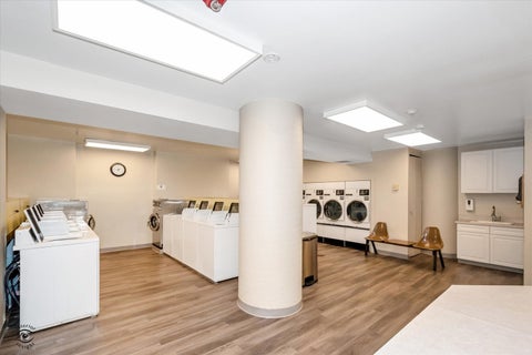 Tiny photo for 200 E Delaware Place #5A, Chicago, IL 60611 (MLS # 12737733)