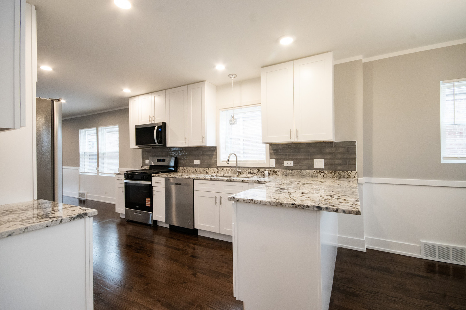 8318 S Blackstone Avenue