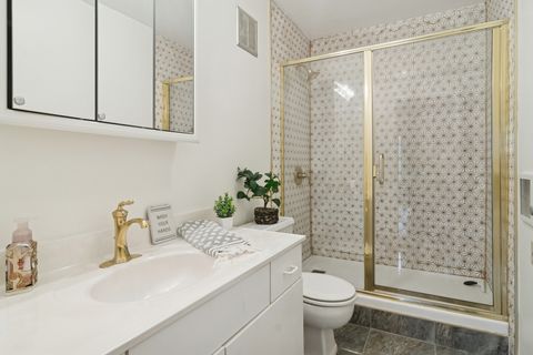 Tiny photo for 1415 E Central Road #422C, Arlington Heights, IL 60005 (MLS # 12496833)