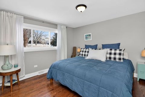 Tiny photo for 404 Lawrence Avenue, Glen Ellyn, IL 60137 (MLS # 12551843)