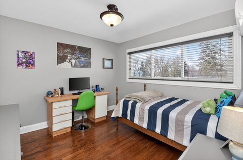 Tiny photo for 404 Lawrence Avenue, Glen Ellyn, IL 60137 (MLS # 12551843)