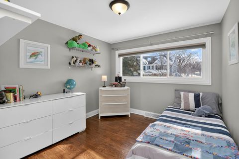 Tiny photo for 404 Lawrence Avenue, Glen Ellyn, IL 60137 (MLS # 12551843)