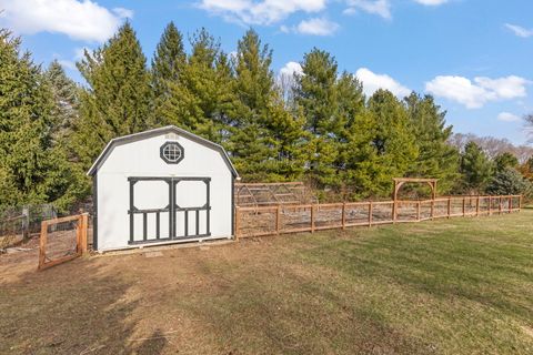 Tiny photo for 19 Shagbark Lane, Newark, IL 60541 (MLS # 12595919)