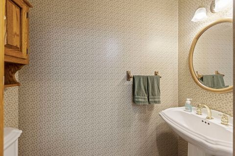 Tiny photo for 19 Shagbark Lane, Newark, IL 60541 (MLS # 12595919)