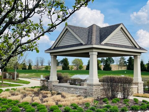 Tiny photo for 1986 Dauntless Drive, Glenview, IL 60026 (MLS # 12623385)