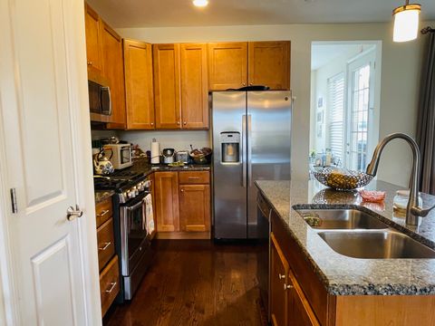 Tiny photo for 1986 Dauntless Drive, Glenview, IL 60026 (MLS # 12623385)