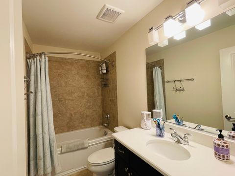 Tiny photo for 1986 Dauntless Drive, Glenview, IL 60026 (MLS # 12623385)