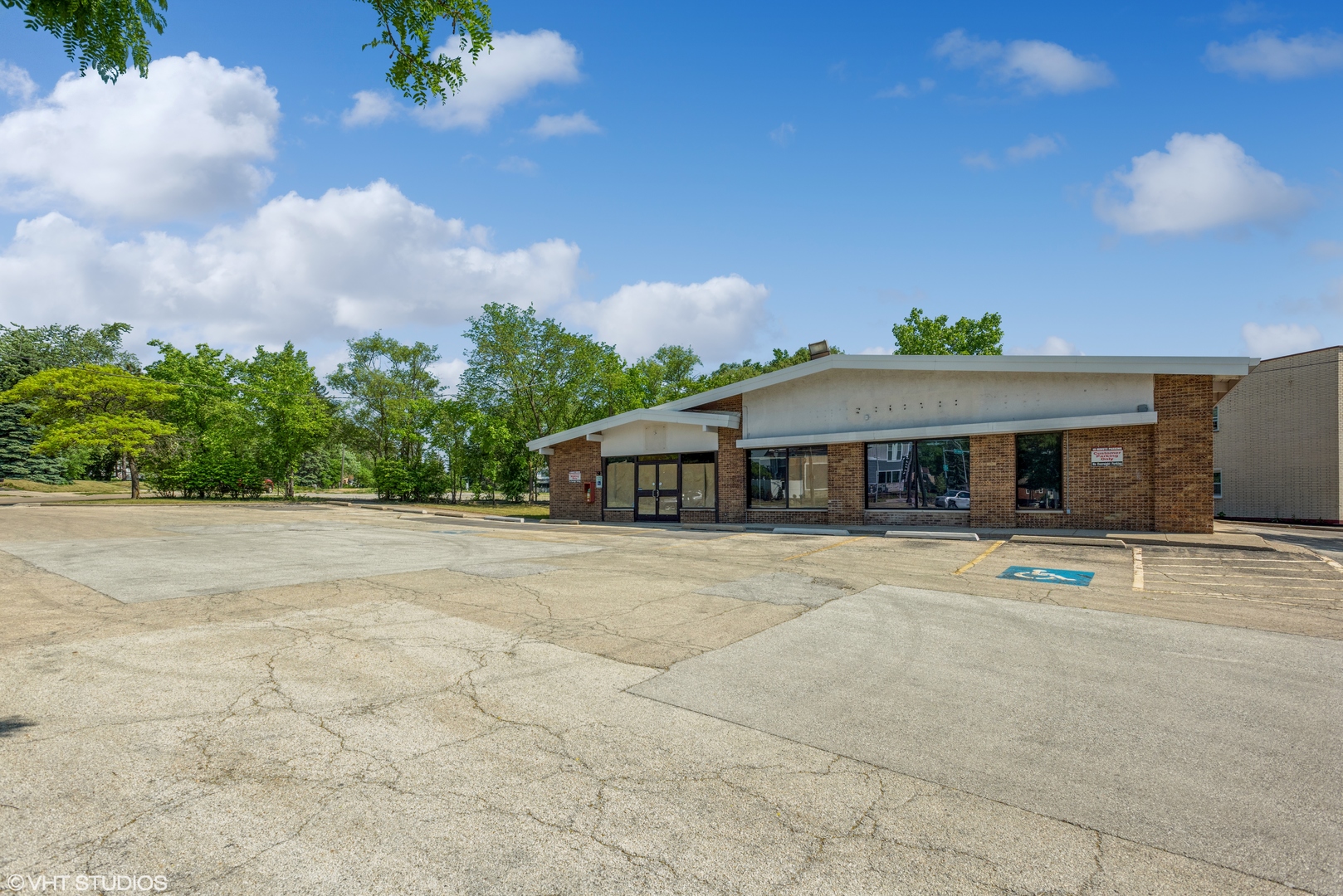 301 N Cass Avenue