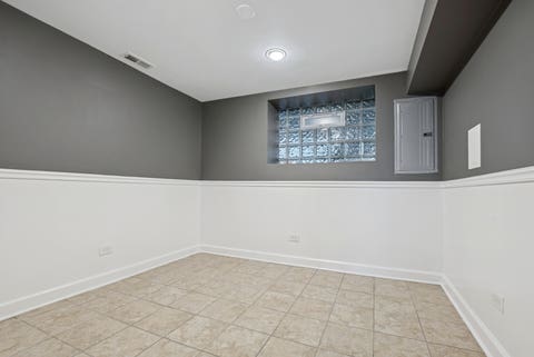 Tiny photo for 6624 S University Avenue, Chicago, IL 60637 (MLS # 12721355)